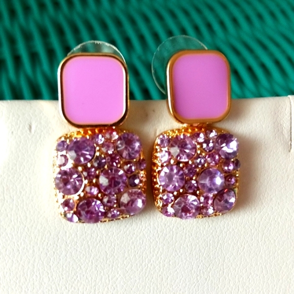 🆕 Lavender Crystal Earrings - Picture 3 of 3